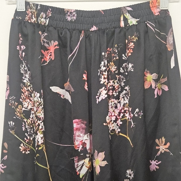 VICTORIA SECRET FLORAL WIDE LEG PANTS WOMEN'S SIZE XS - Picture 9 of 10